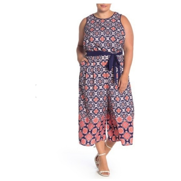 VINCE CAMUTO TILE PATTERN CROP JUMPSUIT - Picture 3 of 8